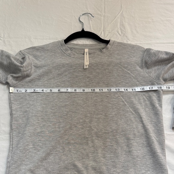 Aritzia Babaton Classic Gray Classic Sweatshirt – Super Soft Viscose Blend - Picture 6 of 6